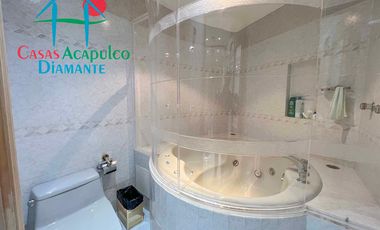 Hermoso departamento de lujo con terraza, jacuzzi y vista panorámica a la bahía de Acapulco