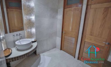 Hermoso departamento de lujo con terraza, jacuzzi y vista panorámica a la bahía de Acapulco