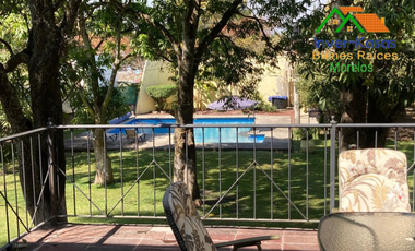 Increíble Casa De Oportunidad Con Extenso Jardín, Alberca, Privada En Venta Centro De Oaxtepec