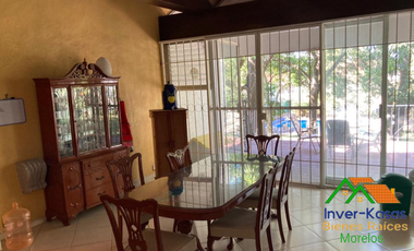 Increíble Casa De Oportunidad Con Extenso Jardín, Alberca, Privada En Venta Centro De Oaxtepec