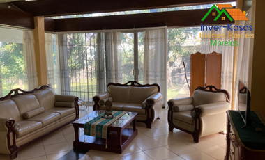 Increíble Casa De Oportunidad Con Extenso Jardín, Alberca, Privada En Venta Centro De Oaxtepec