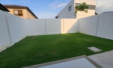 CASA EN VENTA, ISLA CELESTE ESTRENO  OPORTUNIDAD