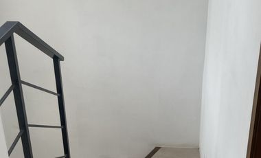 Vendo CASA POCO USO , Urb. LOS PRADOS Vía Salitre