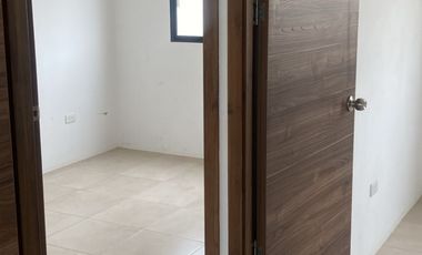 Vendo CASA POCO USO , Urb. LOS PRADOS Vía Salitre