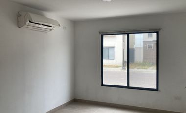 Vendo CASA POCO USO , Urb. LOS PRADOS Vía Salitre