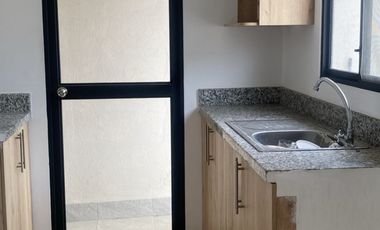 Vendo CASA POCO USO , Urb. LOS PRADOS Vía Salitre