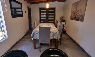 EXCELENTE CASA REMODELADA 4D/2B EN GRAN SITIO DE 3 MIL MTS2