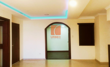 Venta- Departamento con estilo y ubicación privilegiada en venta el norte de Riobamba sector Los Alamos/24urb60