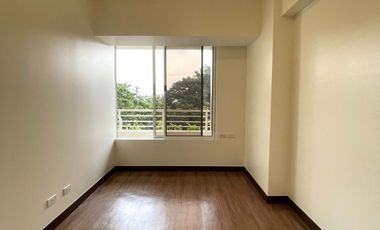 Condo in QC 2br atrium w parking nr MRT Qave Station Vertis North Eton Centris The Crestmont DMCI