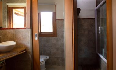 DESTACADA CASA EN DINA HUAPI