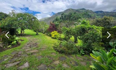 ¡Propiedad Exclusiva en Baños de Agua Santa con Caverna Volcánica Natural! ¡Tu Sueño en el Corazón de la Naturaleza! /24urb61