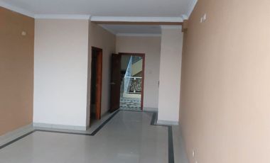 ¡Alquiler de Edificio Comercial en Esmeraldas!...LOCAL COMERCIAL   1200 PSIOS  1000 CADA PISO    O TOTAL  .. PREGUNDAR POR PRECIO