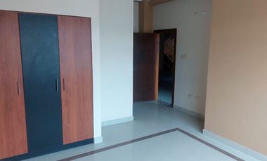 ¡Alquiler de Edificio Comercial en Esmeraldas!...LOCAL COMERCIAL   1200 PSIOS  1000 CADA PISO    O TOTAL  .. PREGUNDAR POR PRECIO