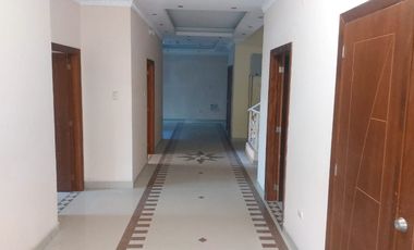 ¡Alquiler de Edificio Comercial en Esmeraldas!...LOCAL COMERCIAL   1200 PSIOS  1000 CADA PISO    O TOTAL  .. PREGUNDAR POR PRECIO