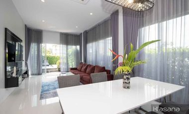 Executive style - Three-Bedroom Furnished Pool Property