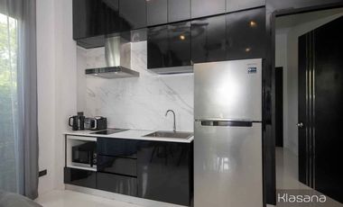 Executive style - Three-Bedroom Furnished Pool Property