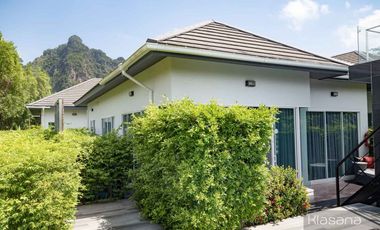 Executive style - Three-Bedroom Furnished Pool Property