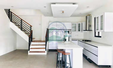 2-STOREY HOUSE FOR RENT (near K-town/Friendship)