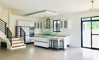 2-STOREY HOUSE FOR RENT (near K-town/Friendship)