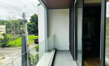 6 Bedroom Brand New Semi Furnished House and Lot for Sale with an Attic in Parañaque City