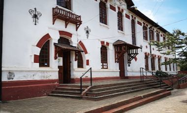 VENDE TERMINAL DE BUSES, SUPERMERCADO Y CASA
