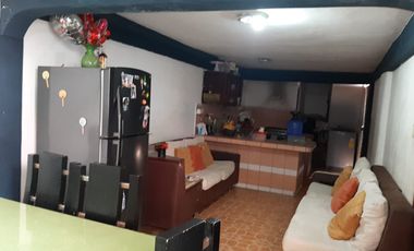 ¡VENDO CASA EN URBANIZACIÓN LA TOLITA 1, ESMERALDAS!