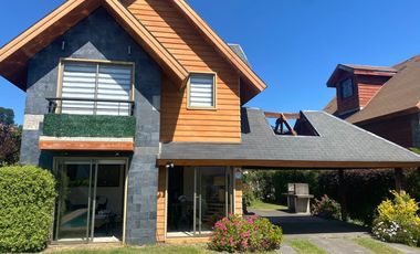 CASA EN AVENIDA DEL RIO PINGUERAL