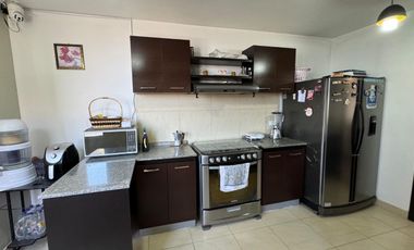 VENTA CASA LINDA SECTOR CARCELEN EXCEPCIONAL VISTA, COMODIDAD Y SEGURIDAD