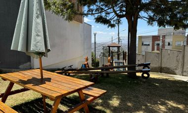 VENTA CASA LINDA SECTOR CARCELEN EXCEPCIONAL VISTA, COMODIDAD Y SEGURIDAD