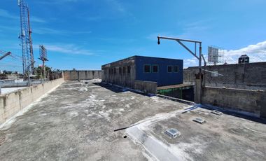 Venta de local Comercial en Cancún de 600 m2 sobre Av Lopez portillo casi enfrente con Av Andres Quintana Roo
