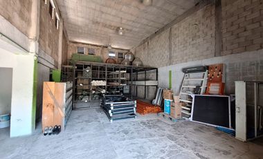 Venta de local Comercial en Cancún de 600 m2 sobre Av Lopez portillo casi enfrente con Av Andres Quintana Roo