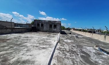 Venta de local Comercial en Cancún de 600 m2 sobre Av Lopez portillo casi enfrente con Av Andres Quintana Roo