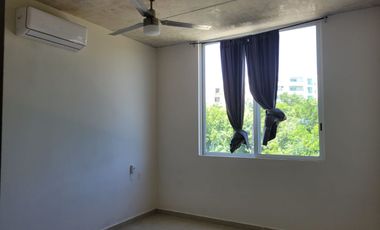 CASA EN VENTA EN CANCÚN, QUINTANA ROO, RESIDENCIAL ARBOLADA CON ALBERCA PROPIA, OPORTUNIDAD!!!