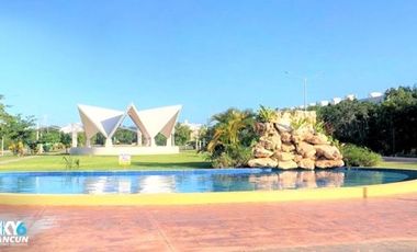 CASA EN VENTA EN CANCÚN, QUINTANA ROO, RESIDENCIAL ARBOLADA CON ALBERCA PROPIA, OPORTUNIDAD!!!
