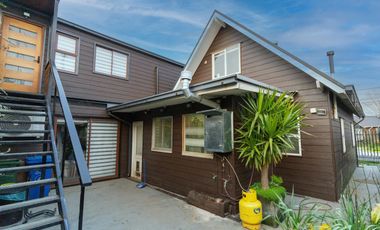 Se vende amplia casa de 150 m² se encuentra en el barrio de Collico