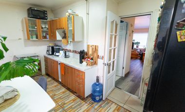 Se vende amplia casa de 150 m² se encuentra en el barrio de Collico