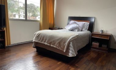 VENTA CASA - SALAMANCA  FRENTE A PARQUE