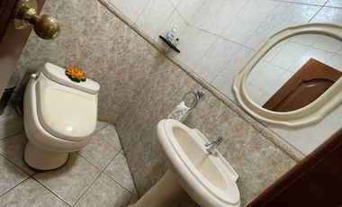 VENTA CASA - SALAMANCA  FRENTE A PARQUE