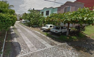 CASA EN VENTA FRACCIONAMIENTO LOS RUISEÑORES TAPACHULA CHIAPASTM/-