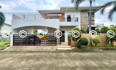CORNER HOUSE WITH SWIMMING POOL FOR RENT LOCATED AT ANGELES CITY NEAR SM CITY CLARK