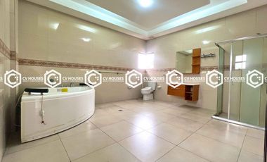 CORNER HOUSE WITH SWIMMING POOL FOR RENT LOCATED AT ANGELES CITY NEAR SM CITY CLARK