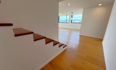 SANTA FE DE JURIQUILLA, lujoso PH de 307 mts2 4 recamaras