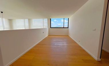 SANTA FE DE JURIQUILLA, lujoso PH de 307 mts2 4 recamaras