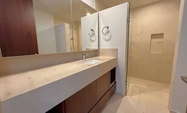 SANTA FE DE JURIQUILLA, lujoso PH de 307 mts2 4 recamaras