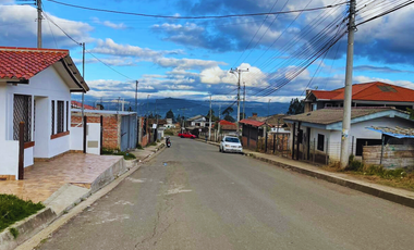 Venta de terreno con 1162m -Ubicado en el Carmen de Sinincay- Cuenca