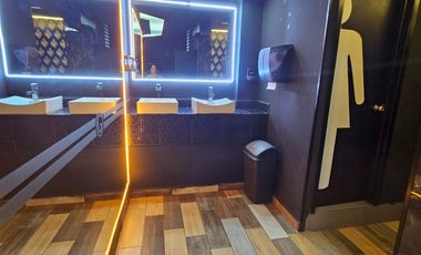 Local Comercial en Venta sobre Av. Paseo de los Leones Cumbres 2do Sector Monterrey