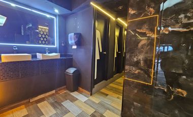 Local Comercial en Venta sobre Av. Paseo de los Leones Cumbres 2do Sector Monterrey