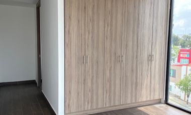 Amplisimo departamento cerca del colegio Humane