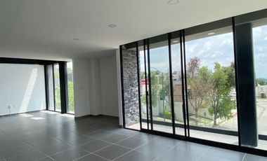 Amplisimo departamento cerca del colegio Humane