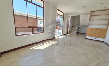 REMATE DE CASA DE ESTRENO EN PIMENTEL EN EL TERCER MALECÓN